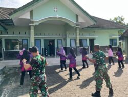 Jaga Kebugaran dan Pererat Kekompakan, Persit Ranting 04 Glagah Bersama Koramil 0825/03 Gelar Senam Bersama