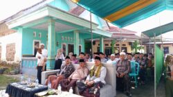 Sinergi TNI dan Ulama Kian Erat, Babinsa Koramil Songgon Hadiri Pengajian dan Santuni Anak Yatim di Sumberarum