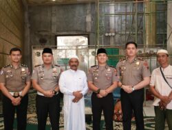 Wakapolres Jember Pererat Sinergi dengan Ulama, Silaturahmi ke Habib Hadi dan Ziarah ke Makam Habib Sholeh