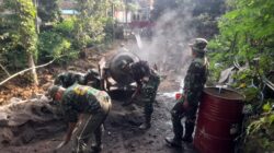 Hari Kesembilan Pembangunan Jembatan Garuda, TNI dan Warga Songgon Perkuat Sinergi Demi Akses dan Kemajuan Desa