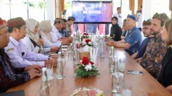 Uni Emirat Arab Tinjau Progres Pembangunan Pengolahan Sampah 3R di Banyuwangi