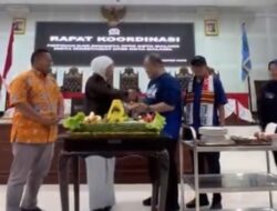 Haru Pisah Kenang, Zulkifli Amrizal Tinggalkan Sekretariat DPRD Kota Malang