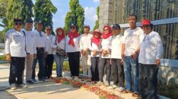 PAMDI Banyuwangi Ziarah dan Tabur Bunga di TMP Wisma Raga Satria Jelang HUT RI