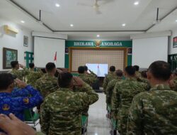 Prajurit TNI & ASN Kodim 0825/Banyuwangi Hadiri Video Conference, Saksikan Detik-Detik Pengibaran Bendera HUT ke-81 RI di Aula Panglima Sudirman