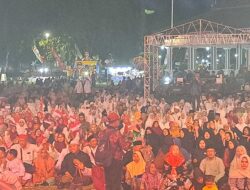 Ribuan Jamaah Padati Alun-Alun Besuki, Sholawat Akbar PW-FRN Jadi Momentum Doa untuk Indonesia