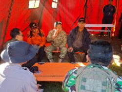 Api Mendekat ke Paltuding, Dandim 0825 Banyuwangi Turun Langsung Pantau Karhutla Ijen