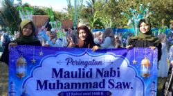Semarak Maulid Nabi, MTs Maulana Ishaq Gelar Kirab Keliling Desa Benerlanlor
