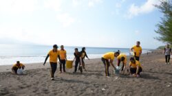 Polresta Banyuwangi Bersihkan Pulau Santen, Sampah Dipilah Demi Kenyamanan Pengunjung