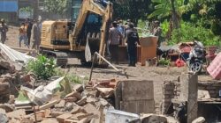 12 Lapak Dibongkar Petugas Gabungan, KHYI Dampingi Pemilik Perjuangkan Hak
