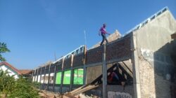Rehab Berat SDN Kebakalan Porong Disorot, Genset Diam di Kamar Mandi hingga Dugaan Matrial Bongkaran Digunakan Lagi
