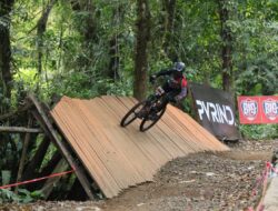 BIG Downhill 2026 Memanas, 216 Rider Taklukkan Trek Ekstrem Gantasan Bike Park