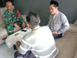 Sambut HUT ke-81 TNI, Babinsa Jambesari Perkuat Silaturahmi dengan Tokoh Agama dan Masyarakat