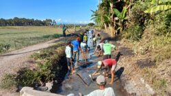 Gotong Royong Kodim 0825/Banyuwangi dan Petani, Saluran Irigasi serta Sungai di Sukonatar Dibersihkan