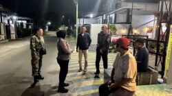 Patroli Malam di Sobo, Sinergi Babinsa-Bhabinkamtibmas Ajak Warga Jaga Keamanan