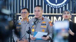 Brimob Kerahkan 300 Personel, Ratusan Warga Terdampak Banjir di Padang Dievakuasi