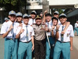 Kapolres Jember Sambangi SMAN 1 Jember, Edukasi Pelajar soal Kenakalan Remaja hingga Keselamatan Berlalu Lintas
