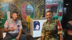 Jaga Kondusivitas Wilayah, Babinsa Purwodadi Bersama Aparat Desa Gelar Patroli Keliling Kampung