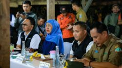 Hadapi Kekeringan dan Ancaman Karhutla, Khofifah Ajak Masyarakat Jawa Timur Gelar Salat Istisqa